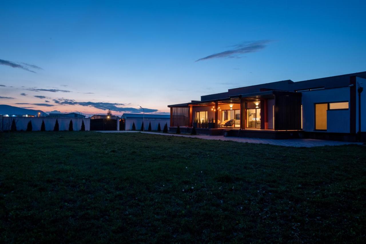 Casa Florida Braşov Exterior foto